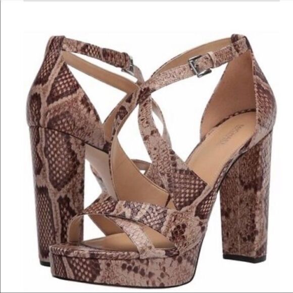 Michael KORS Lorene Leather Platform Sandal - Picture 6 of 12